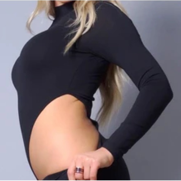 Sexy Long Sleeve Deep Open Side Bodysuit - Picture 4 of 6